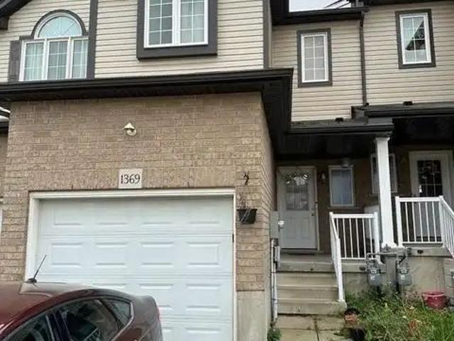 Townhouse for rent in Highland West, Kitchener