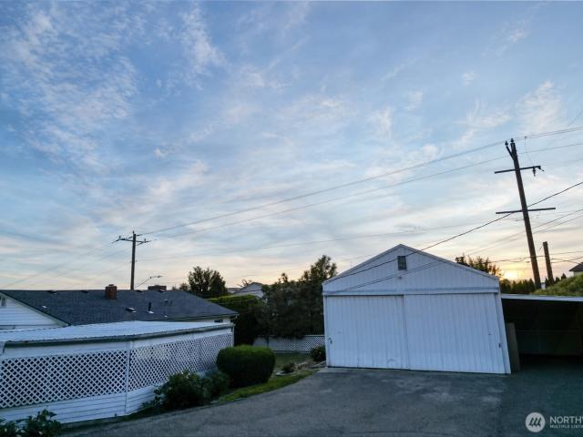 House for sale in Sunnyside, Yakima County