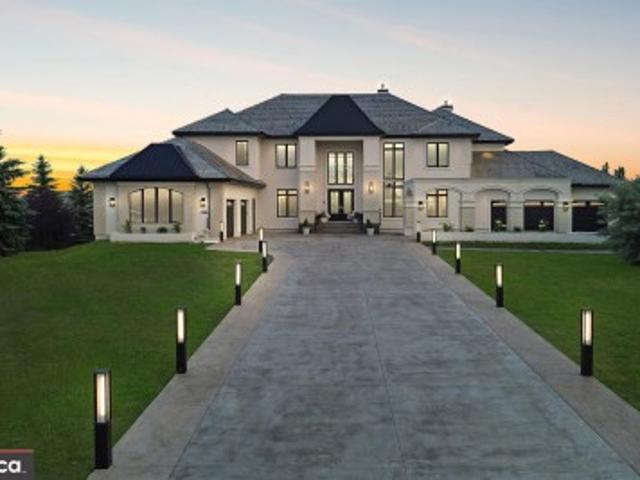 House for sale in Alberta