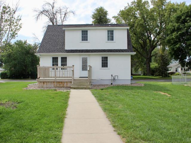 House for sale in Blooming Prairie, Steele County