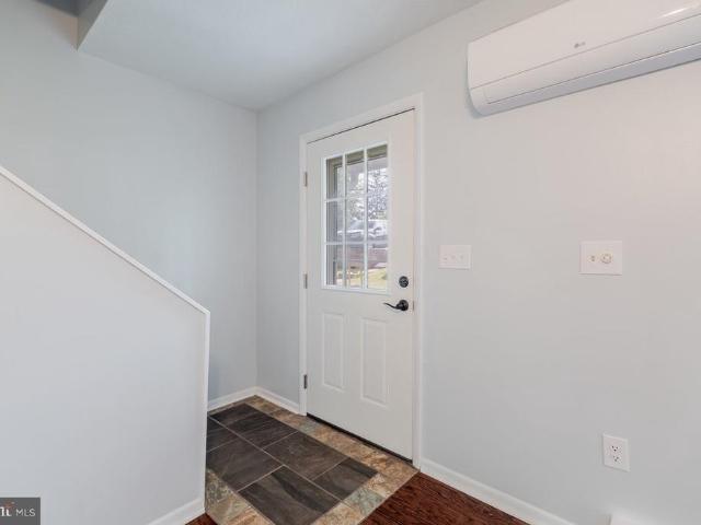 Townhouse for sale in Broadway Townhouse for sale in Broadway