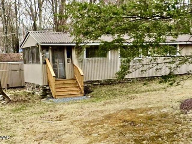 House for sale in Canadensis, Pennsylvania