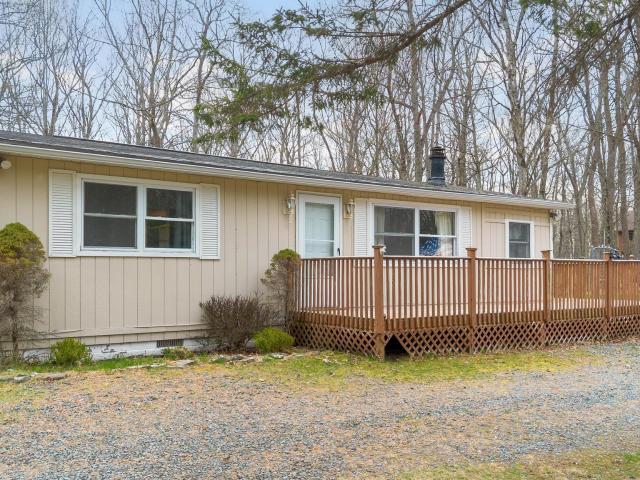 House for sale in Beach Lake, Pennsylvania