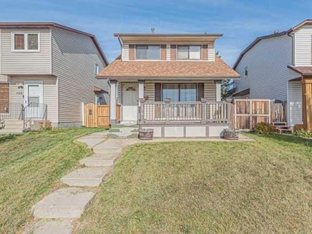 House for sale in Castleridge, Calgary