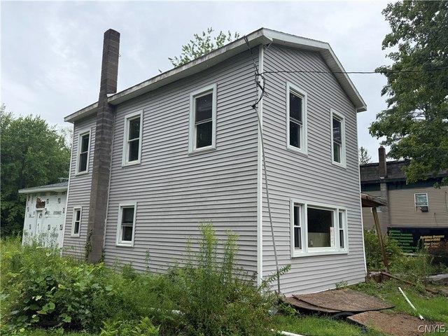 House for sale in Bernhards Bay, New York