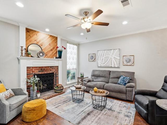 Townhouse for sale in Denton, Texas