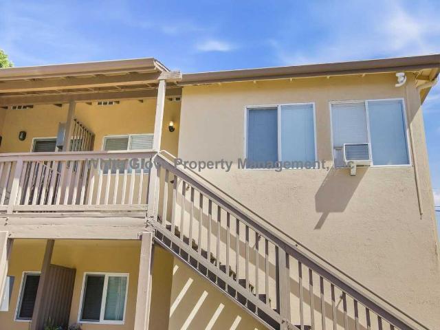 Apartment for rent in Fullerton, California