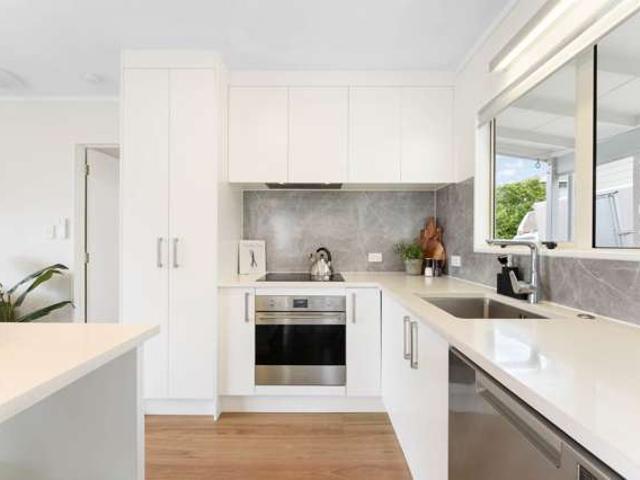 House for sale in West Harbour, Upper Harbour