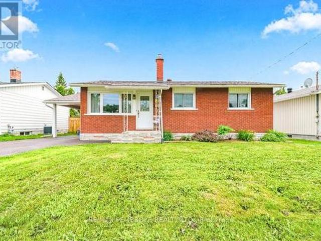 House for sale in Pembroke, Ontario