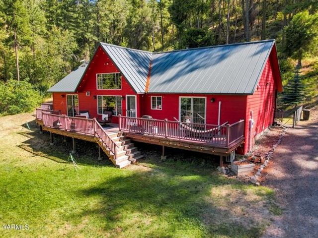 House for sale in Naches, Washington