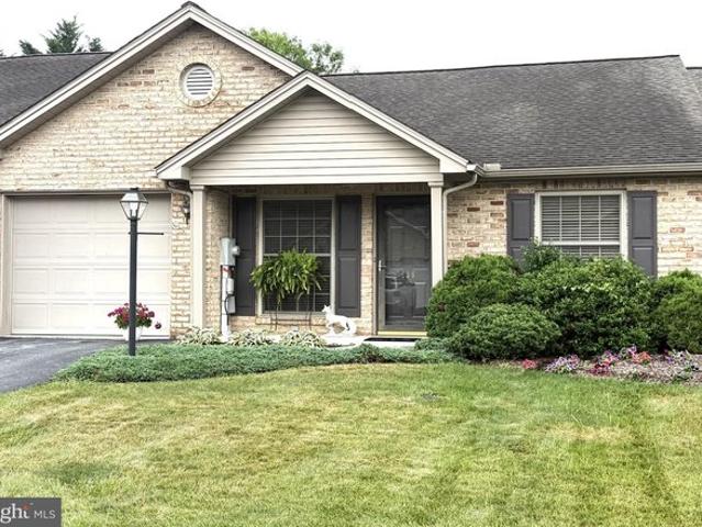 Townhouse for sale in Chambersburg, Pennsylvania
