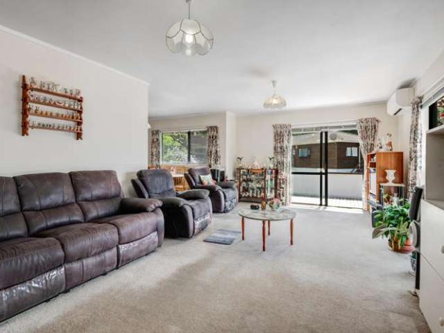 House for sale in Wairau Valley