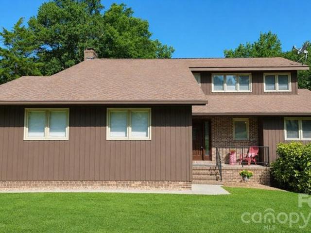 House for sale in Stanley, North Carolina