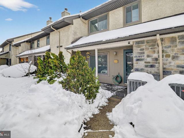 Townhouse for sale in Plainsboro, New Jersey
