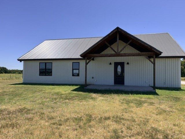 House for sale in Aquilla, Texas