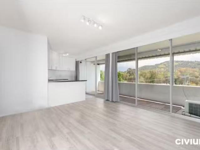Apartment for rent in Woden, Australian Capital Territory