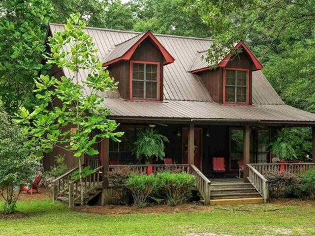 House for sale in Millry, Alabama