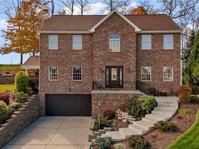 House for sale in Venetia, Peters Township