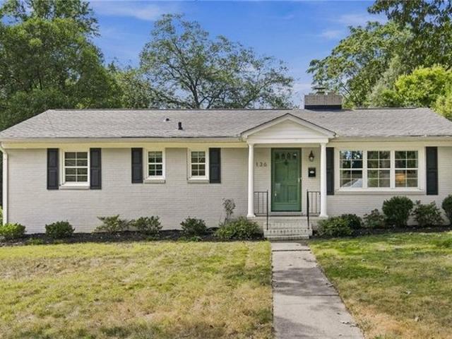 House for sale in Pfafftown, North Carolina