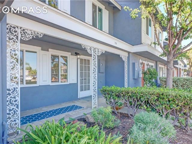 Townhouse for rent in Costa Mesa, California