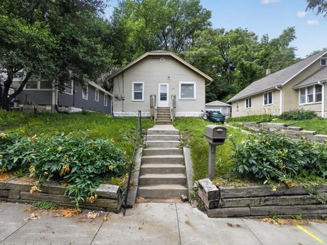 House for sale in Council Bluffs, Iowa