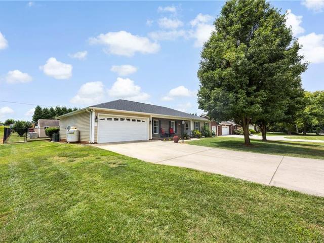 House for sale in Mocksville, North Carolina