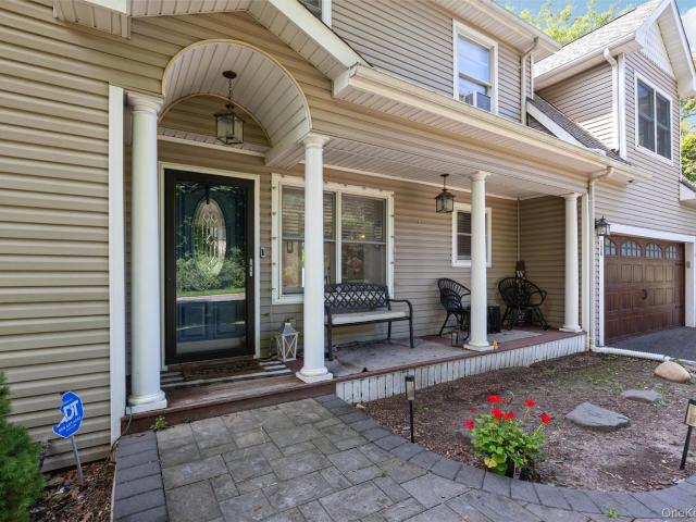 House for sale in Smithtown, New York