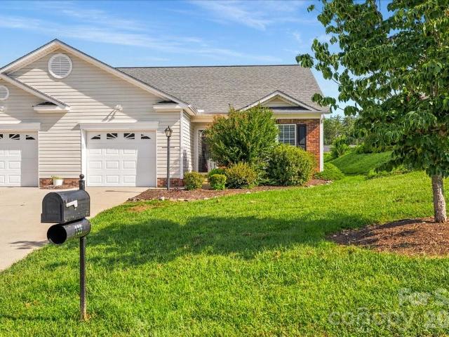 Townhouse for sale in Connellys Springs, North Carolina