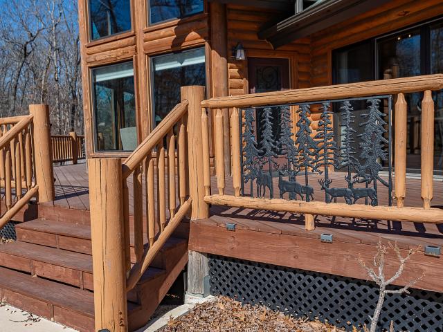 House for sale in Chestnutridge, Missouri