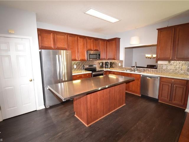 Townhouse for sale in Davidson, North Carolina
