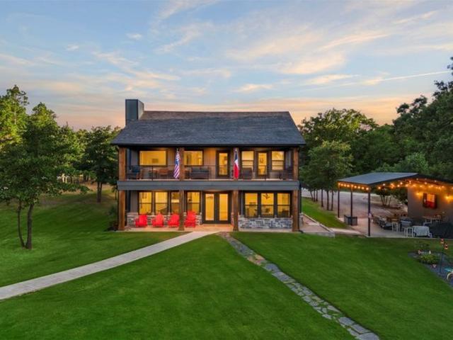 House for sale in Streetman, Texas