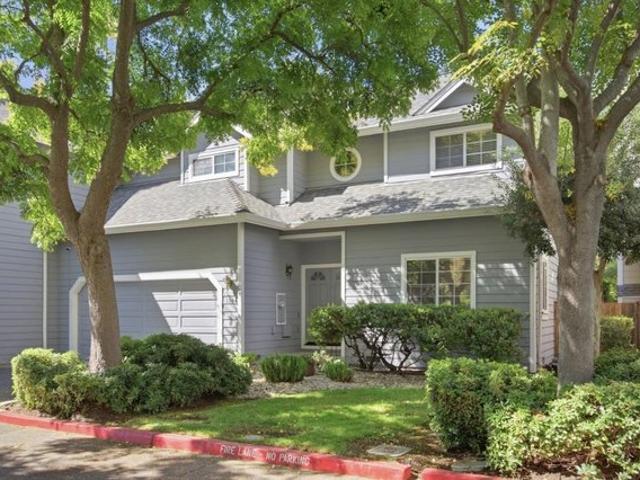 Townhouse for sale in Campbell, California
