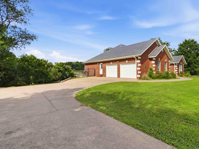 House for sale in Anderson, Missouri