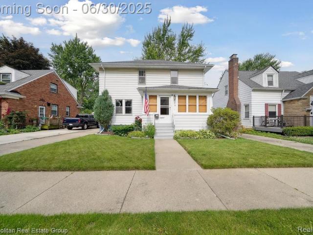 House for sale in Mount Clemens