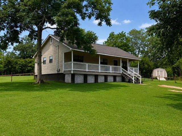 House for sale in Columbia, Alabama
