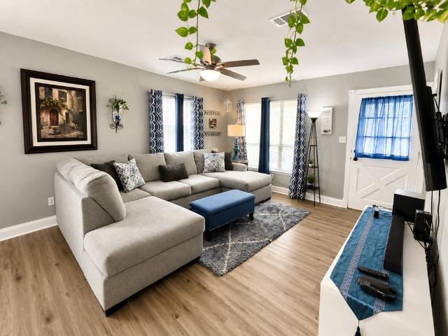 House for sale in Columbia, Alabama