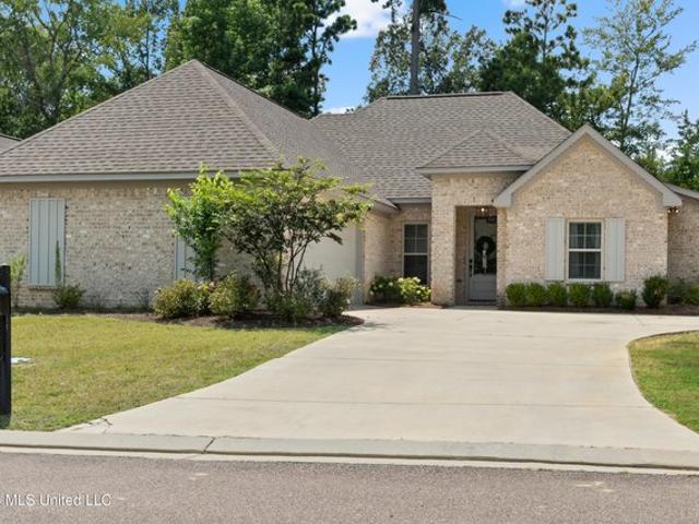 House for sale in Pearl, Mississippi