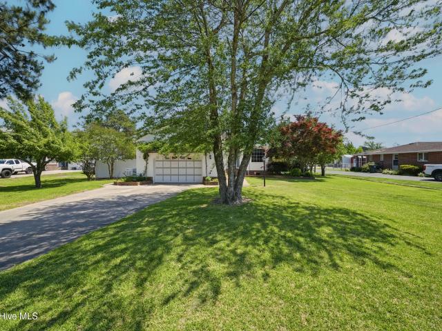 House for sale in Barco, North Carolina