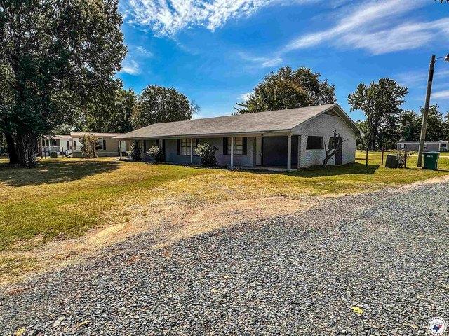 House for sale in Nash, Texas