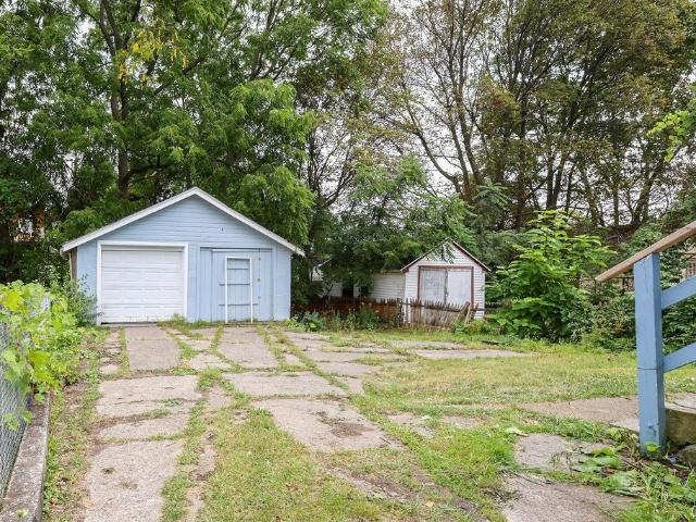 House for sale in Syracuse, New York