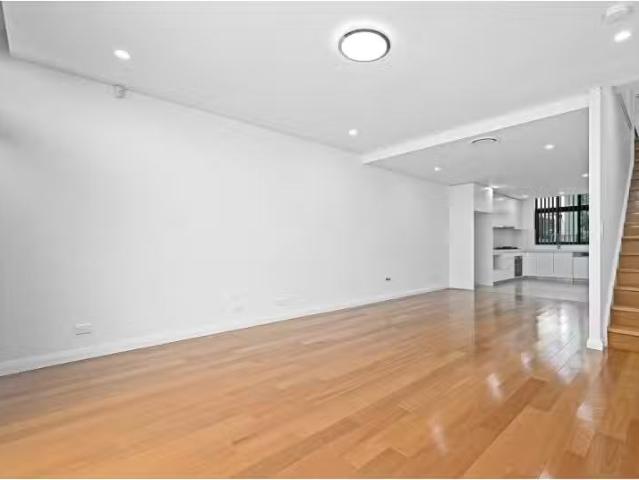 Condo for rent in Sydney, New South Wales