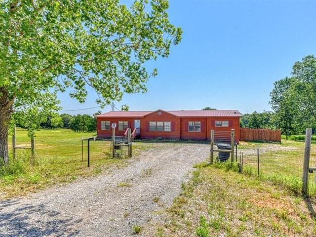 House for sale in McLoud, Pottawatomie County