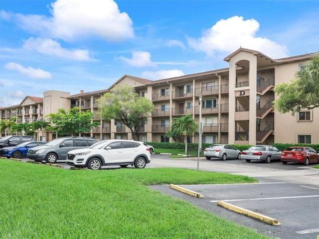Condo for sale in Pembroke Pines, Florida