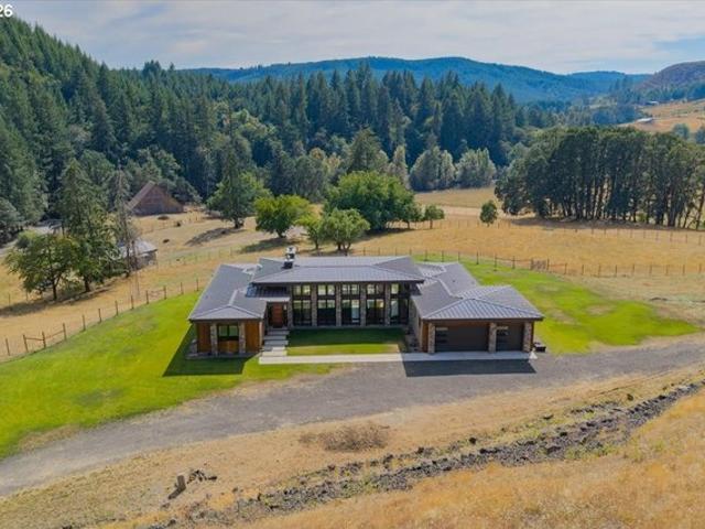 House for sale in Oregonia