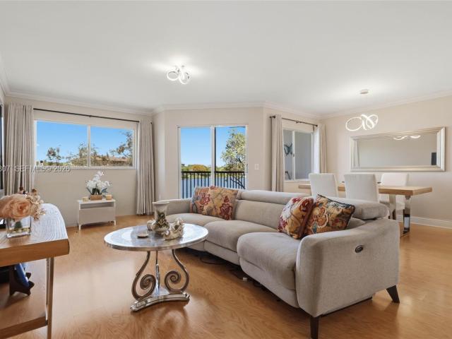 Condo for sale in Pembroke Pines, Florida