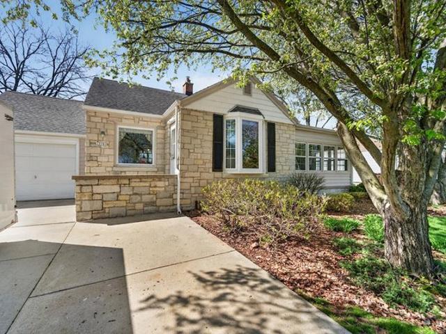 House for sale in New Berlin, Wisconsin