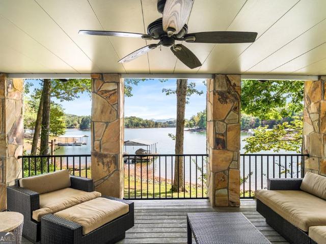 House for sale in Hiawassee, Georgia