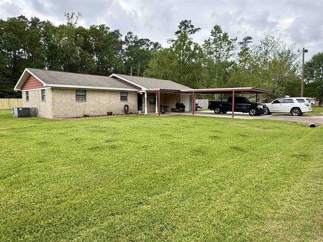 House for sale in Vidor, Texas