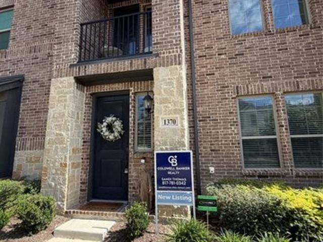 Townhouse for sale in Denton, Texas