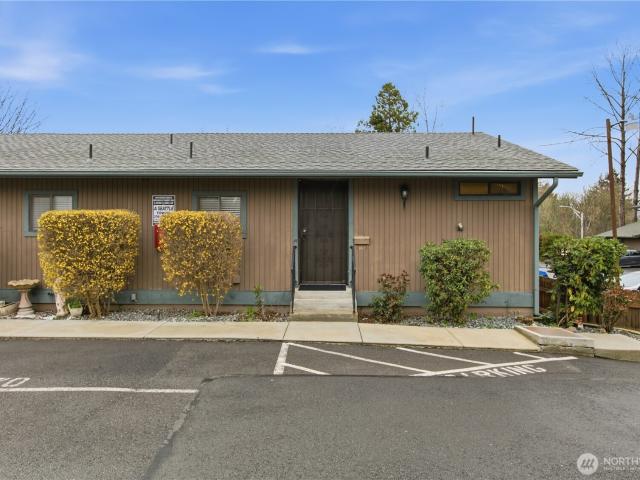 Condo for sale in Tukwila, Washington